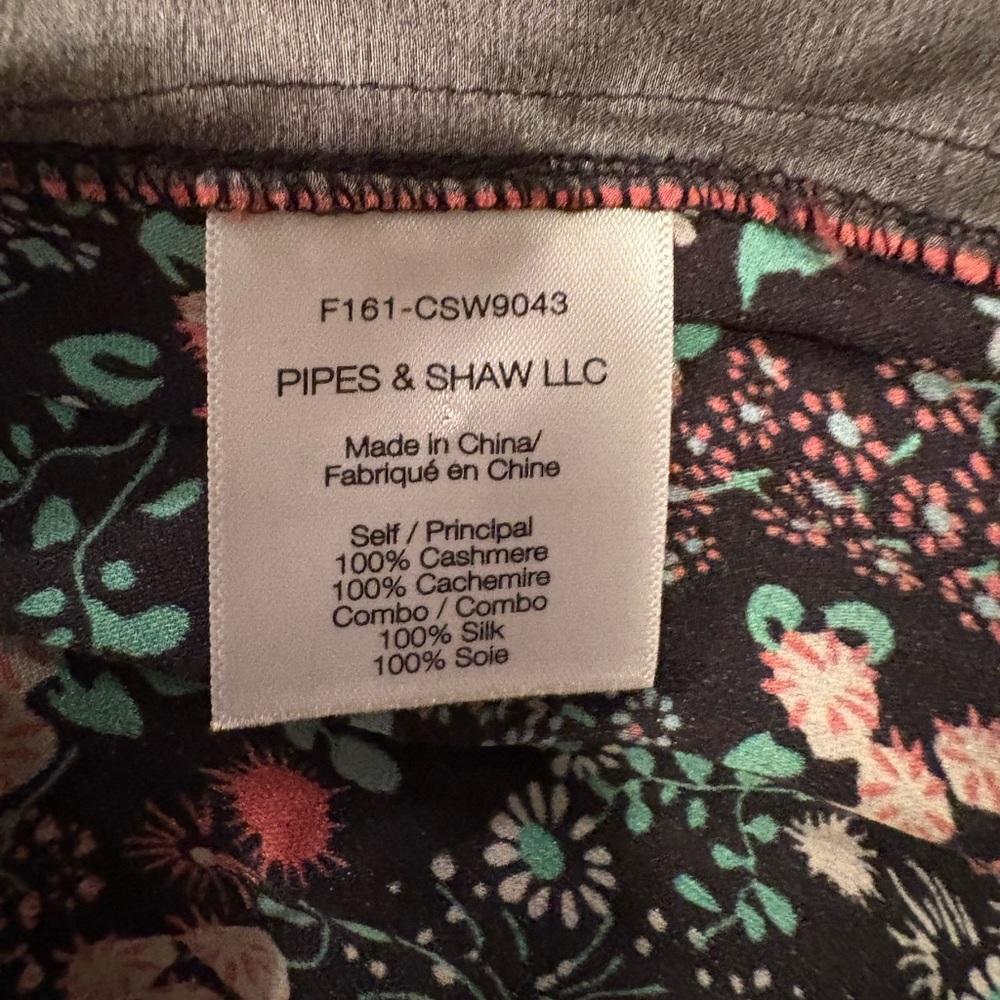 Veronica Beard Mellow Mixed-Media Cashmere Sweater ASO Lucy Hale - Picture 6 of 11